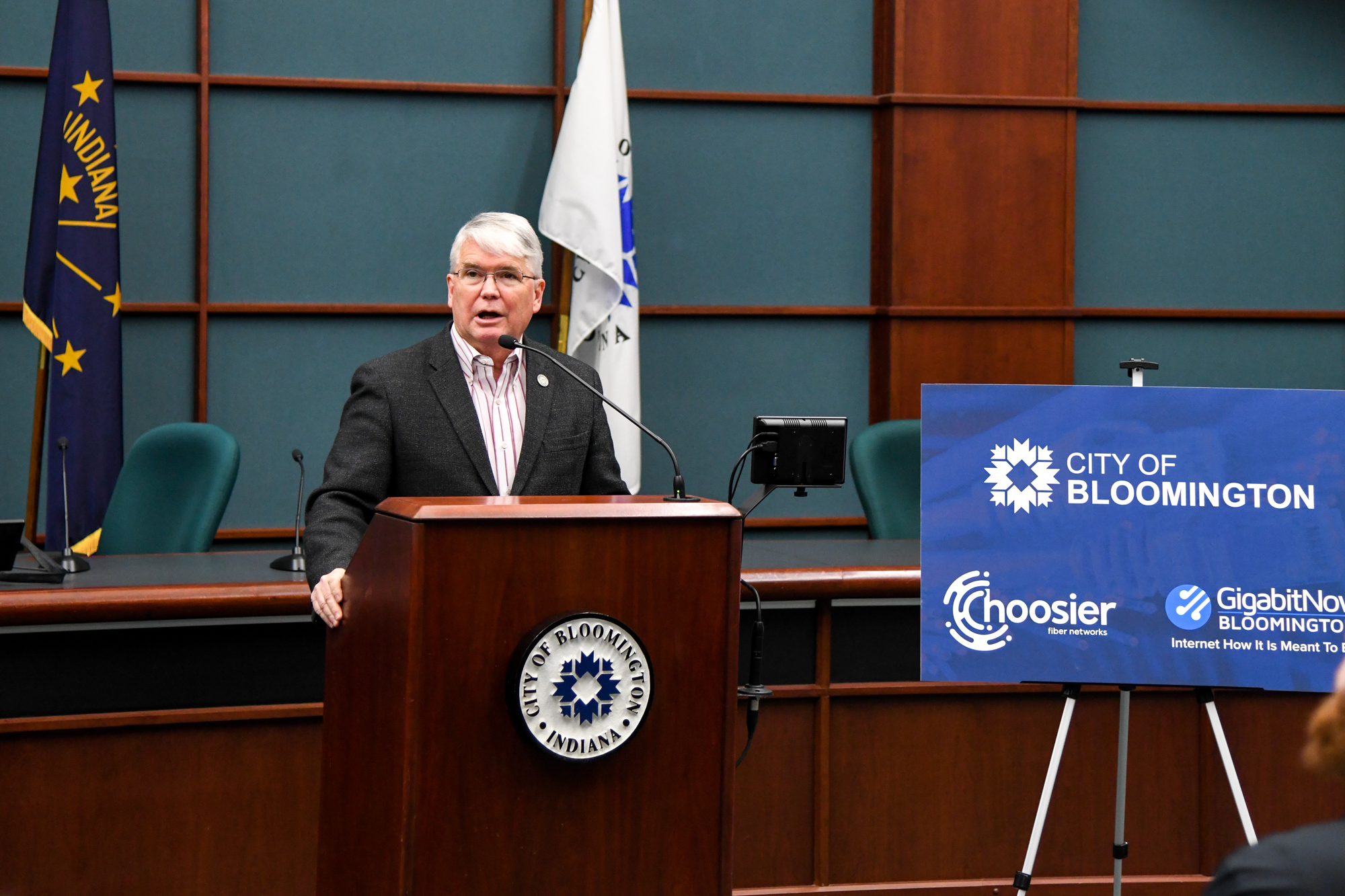 Mayor John Hamilton speaking at Fiber Event